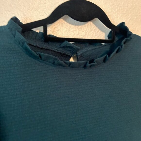 Emerald CHRISTMAS HOLIDAY Green Ruffle Short Sleeve Blouse - Picture 4 of 5